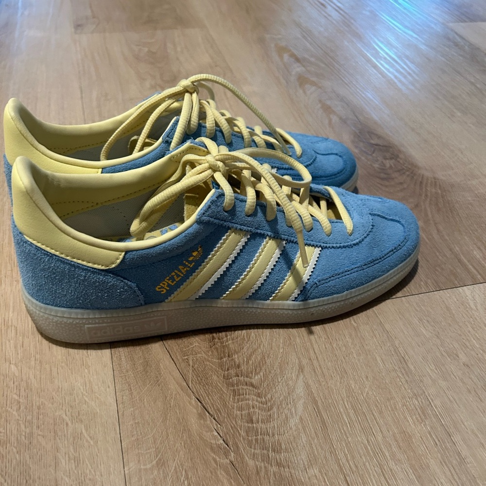 Adidas Handball Spezial Light Blue/Yellow with Yellow Laces Men’s 7.5/Womens 8.5 - Picture 3 of 14